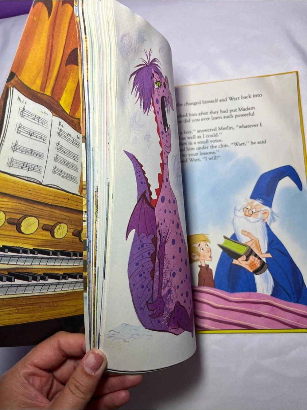 Vtg Disney Adventureland HC Book 1989 Robin Hood Sword in the Stone Aristocats